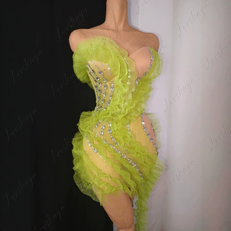 高級感あふれる、手作業で装飾されたメッシュ素材の透け感のある - Sparkly Rhinestone Club Party Dress のレビューと価格